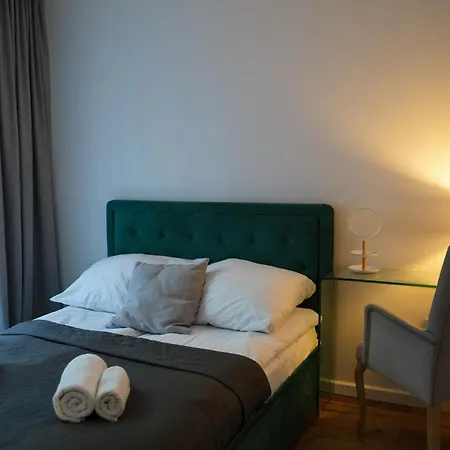Easy Rent- Wieniawska 80 24h Check-in